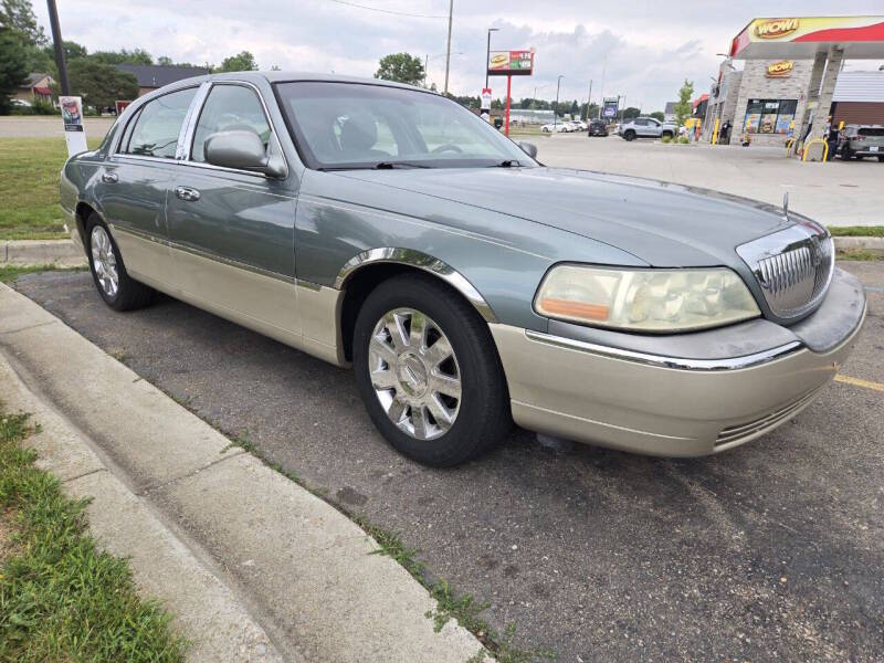 lincoln town car 2005 1LNHM82W75Y654277 image lincoln town car 2005 1LNHM82W75Y654277 image